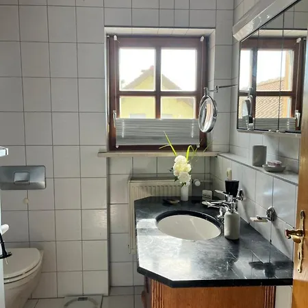 Zimmer Zum Wohlfuehlen Eching  Buitenkant foto